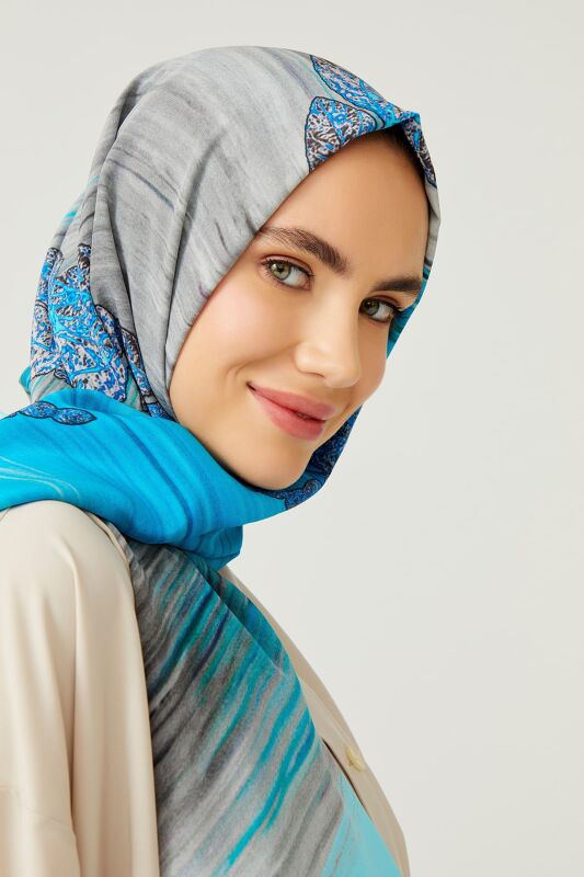 About the Horizon Silk Scarf Blue - 4