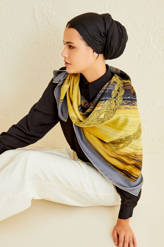 About the Horizon Twill Silk Scarf Grey - 4
