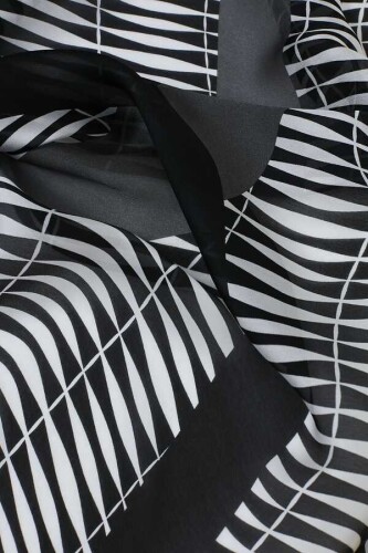 Bamboo NoorSilk Shawl Black - 3