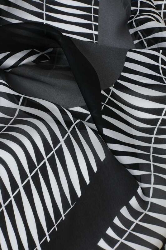 Bamboo NoorSilk Shawl Black - 3