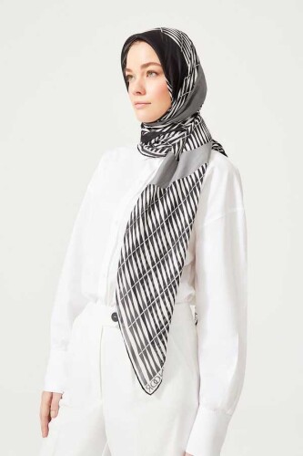 Bamboo NoorSilk Shawl Black - 6