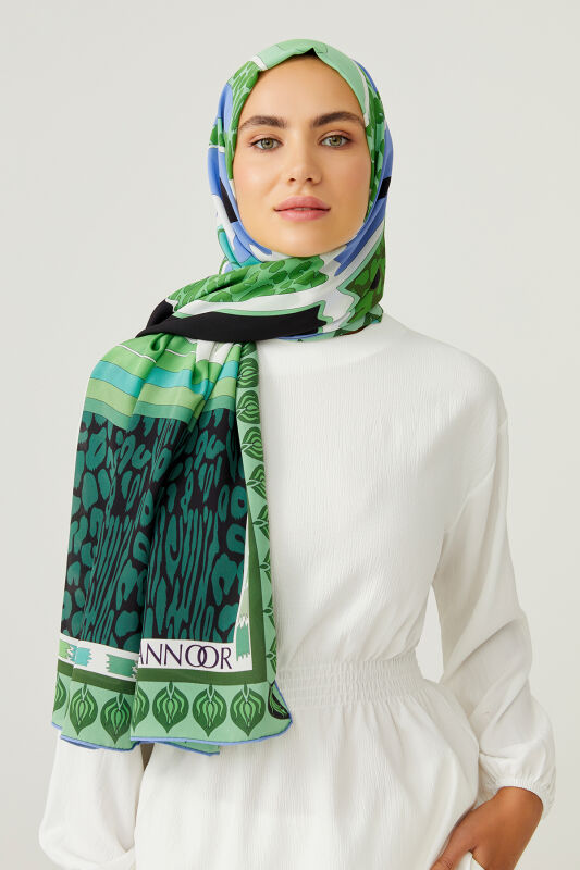 Carnation of Circus Silk Shawl Green - 4