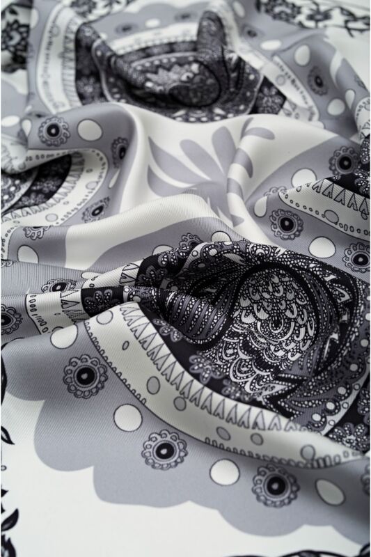 Cotyaeum Silk Shawl Grey - 3