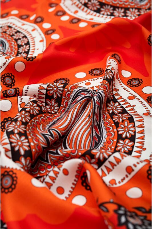 Cotyaeum Silk Shawl Orange - 3