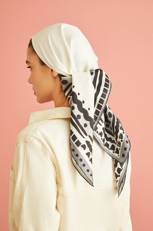 Edge Silk Scarf White - 4