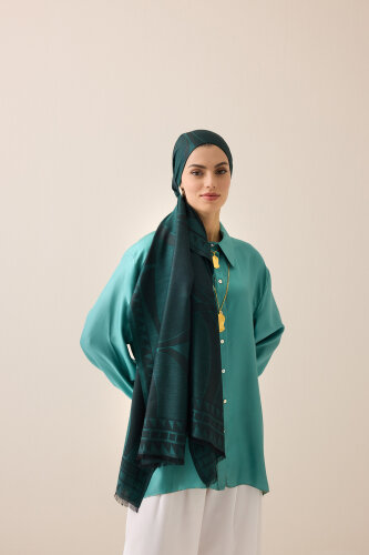Giant Bambunoor Emerald Wool Silk Scarf 