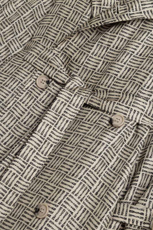  İman Kare Dokulu Bej İpek Trençkot - 6