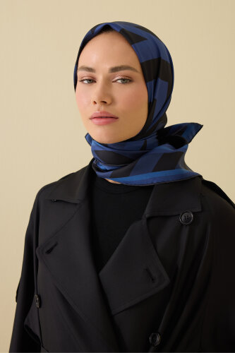 Çizgi Noor Lacivert Tivil İpek Eşarp 90x90 - Imannoor (3)