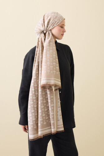 Karanfil Monogram Bej İpek Şal 68x200 - 5