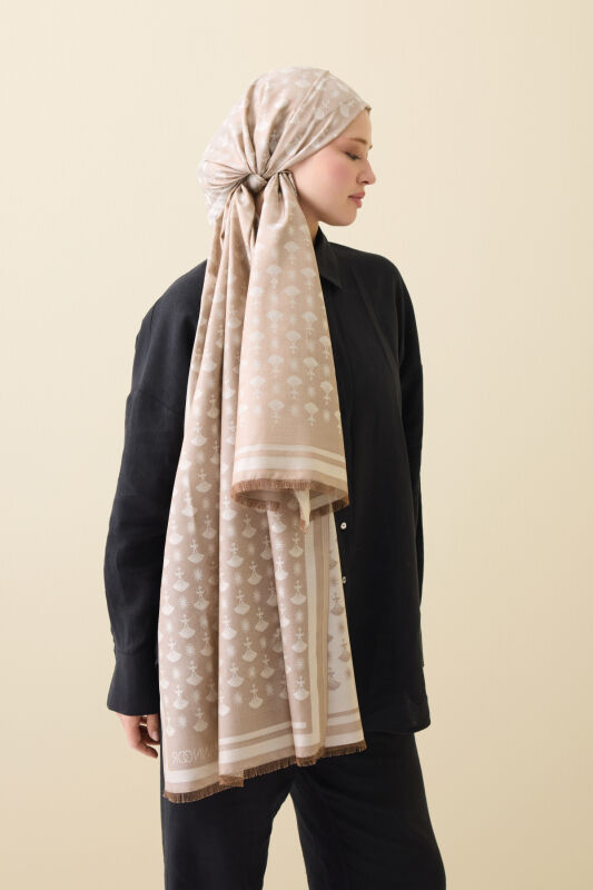 Karanfil Monogram Bej İpek Şal 68x200 - 5