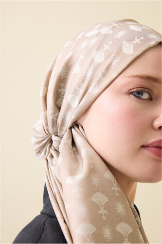 Karanfil Monogram Bej İpek Şal 68x200 - Imannoor (3)