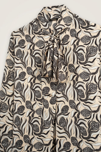 Kozalak Çiçeği Krem-Gri Boyun Bağcıklı Tivil İpek Elbise - Imannoor (4)