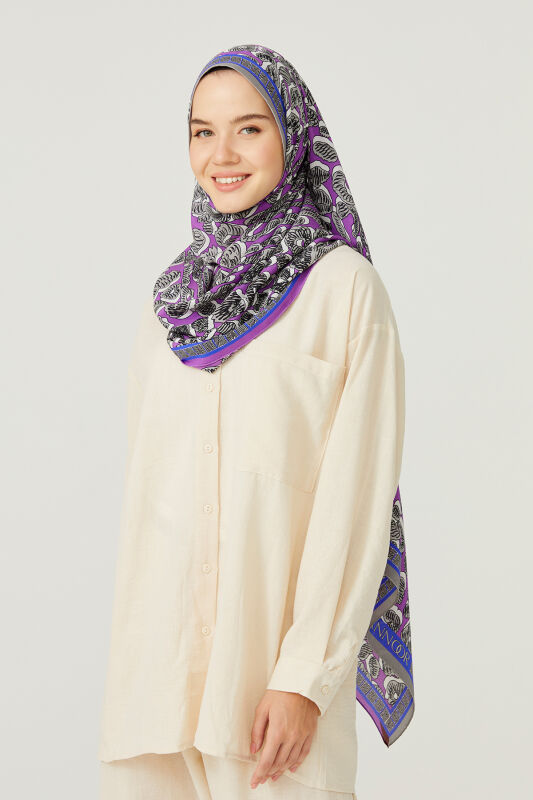 Leopard of the East Silk Shawl Fuchsia - 2