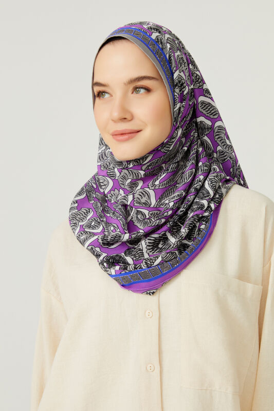Leopard of the East Silk Shawl Fuchsia - 6