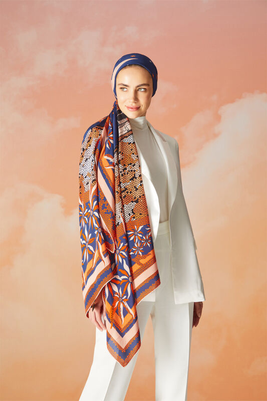 Maiden Tower Silk Shawl Orange - 2