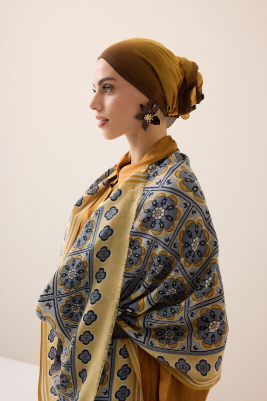 Mihrab Motif Yellow-Gray Wool Shawl - 1