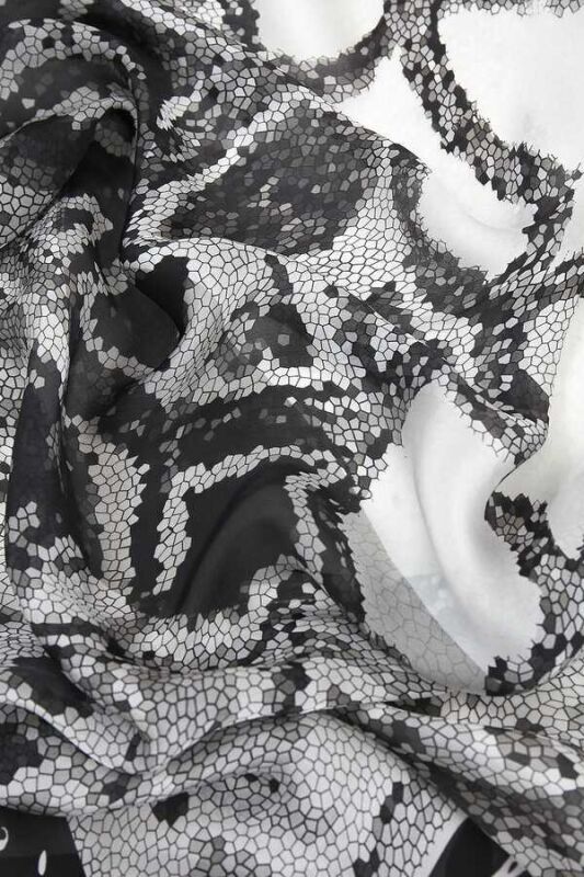 Mosaic Silk Shawl Black - 3