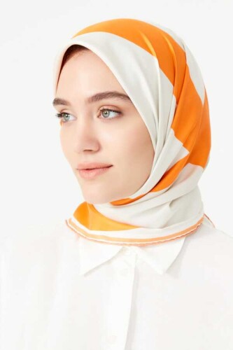 Noor Turuncu Tivil İpek Eşarp - 2