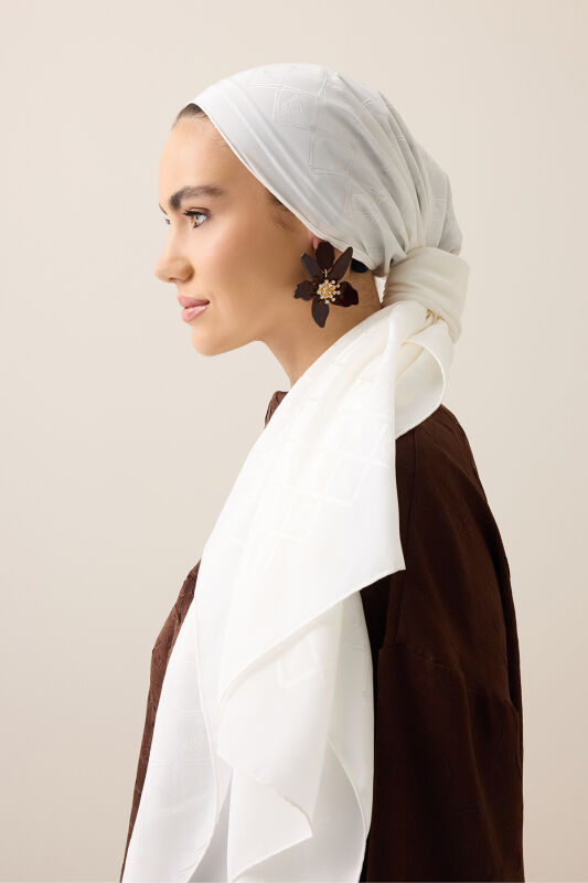 Oryantal Kafes Kırık Beyaz Jakarlı İpek Şal 70x200 - 3