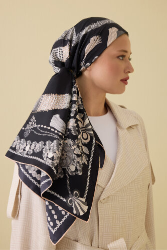 Püskül Noor Siyah-Beyaz Tivil İpek Eşarp 90x90 - Imannoor (1)