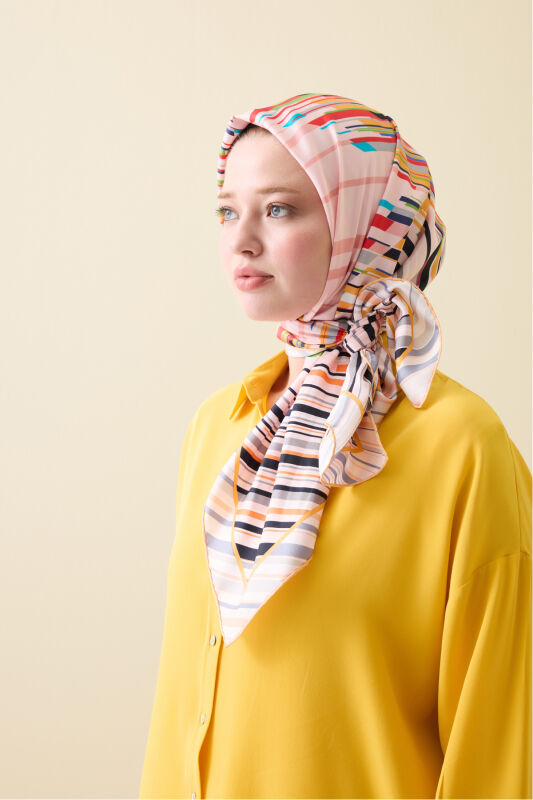 Rainy Noor Pink Silk Scarf - 3