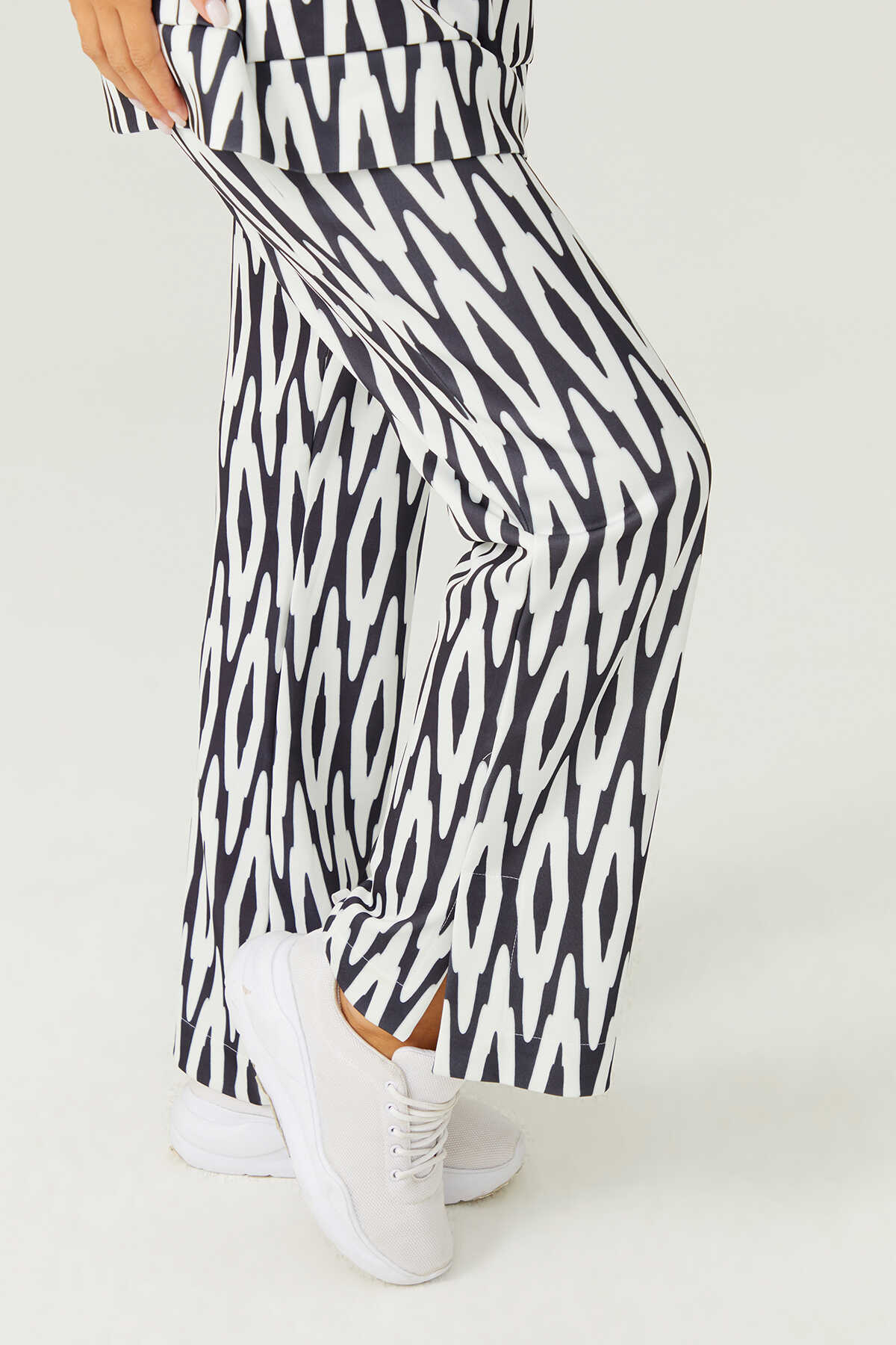 Scuba Pant BlackWhite Imannoor