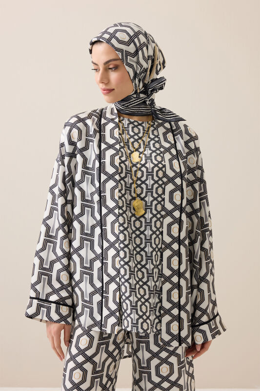 Seljuk-i Cage Black and White Twill Silk Scarf - 5