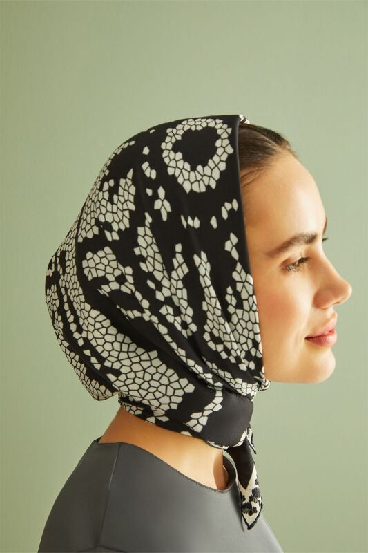Seljuk Mosaic Silk Shawl Black - 4
