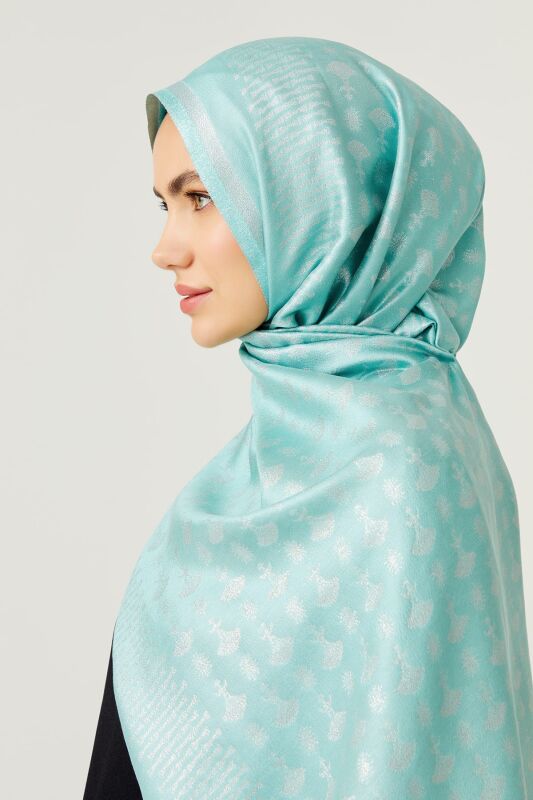 Silvery Carnation Silk Shawl Mint - 4