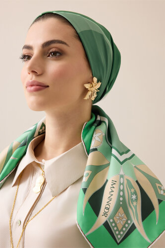 Single Tulip Green Silk Twill Scarf 