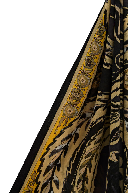 Three Pomegranate Cashmere Silk Shawl Black - 5
