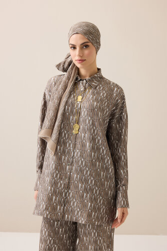 Yazı Desen Bej Tivil İpek Gömlek - Imannoor (1)